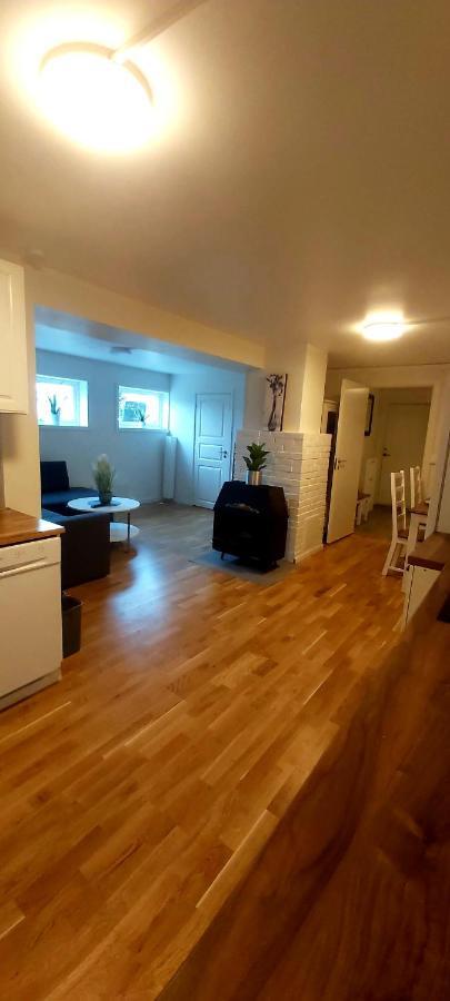 Aurora Rooms In Shared Apartment Nr2 We Are Doing Privet Northen Lights Trips, Reindeer Trip And Fjord Sommaroy Trip Тромсё Экстерьер фото